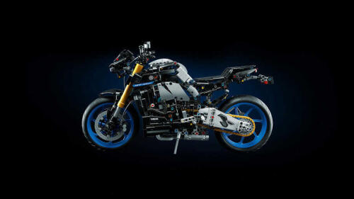 LEGO Technic Yamaha MT-10 SP 42159 - 5