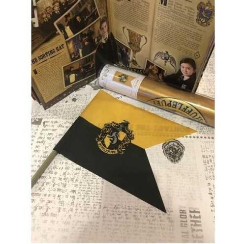 Wizarding World Harry Potter - El Bayrağı Hufflepuff - 4